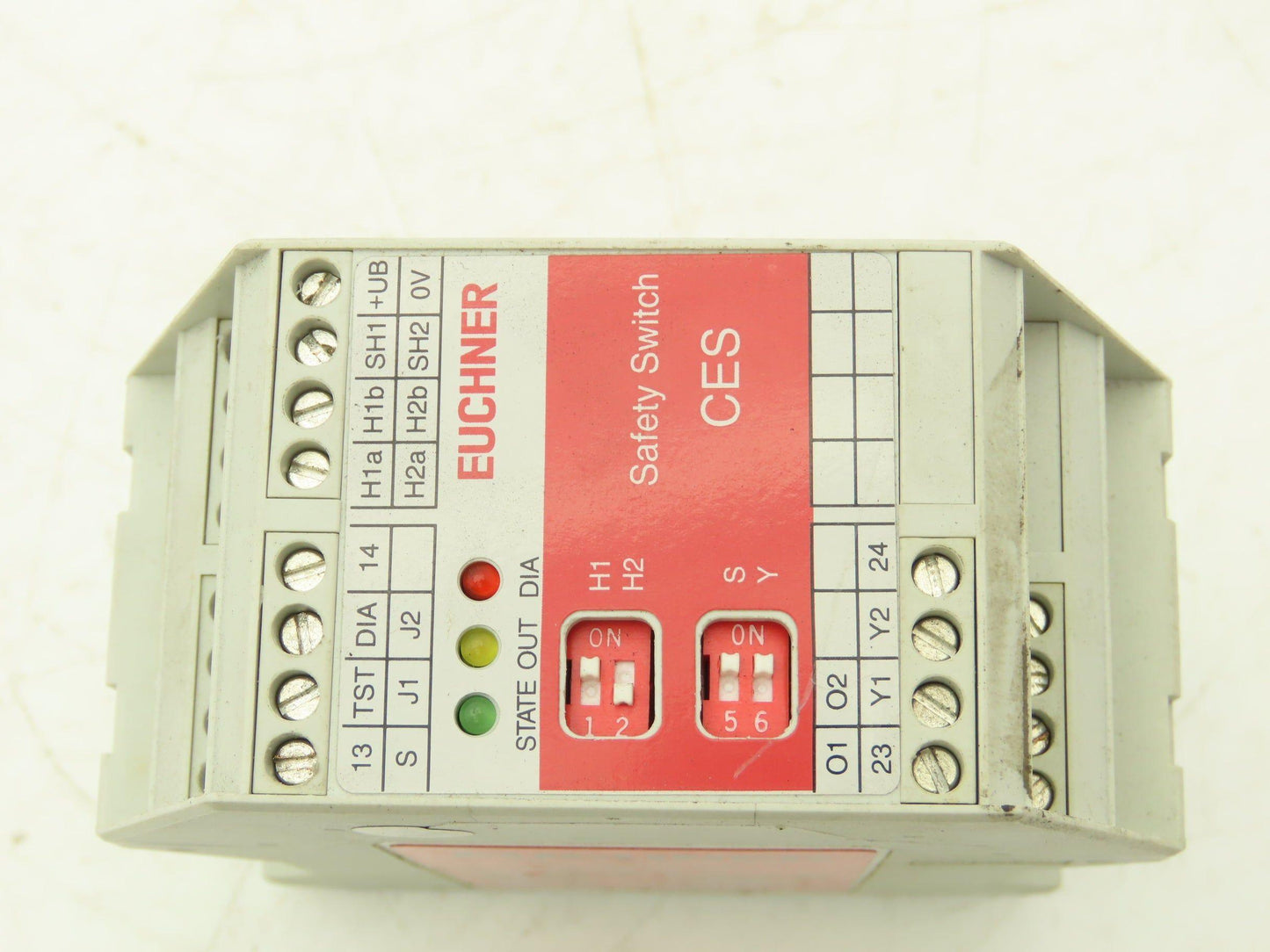 Euchner CES-A-AEA-02B Safety Relay Muting Module Unit 24VDC Din Rail Mount