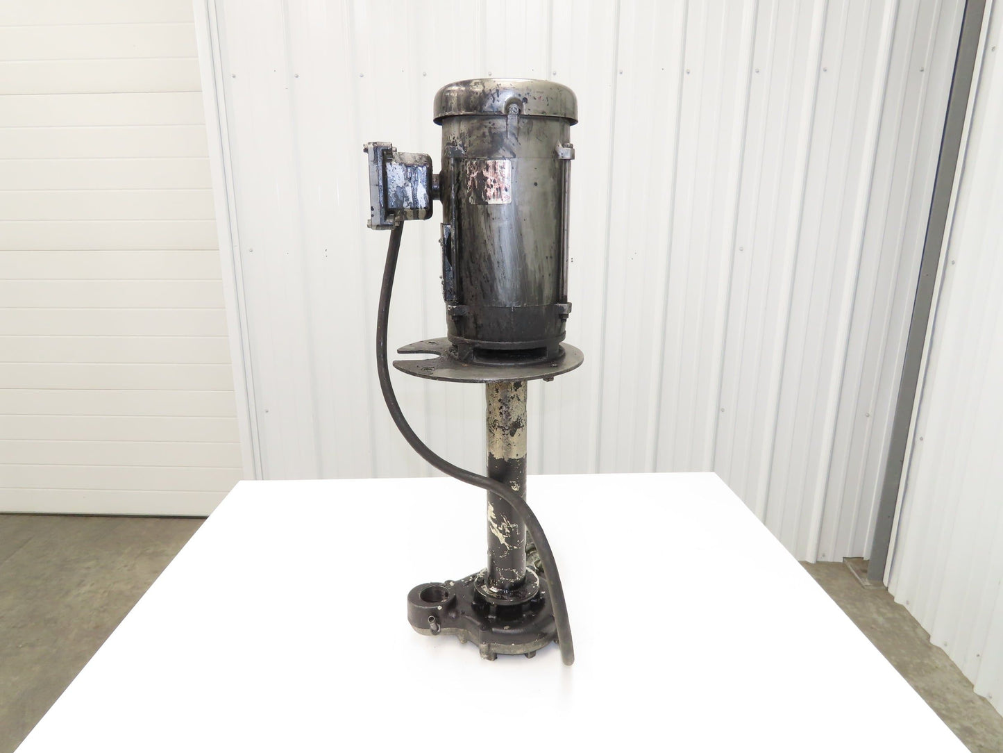 Immersion Coolant Pump 1-1/2" NPT Cast Iron 1Hp 230/46V 3PH 18" Depth