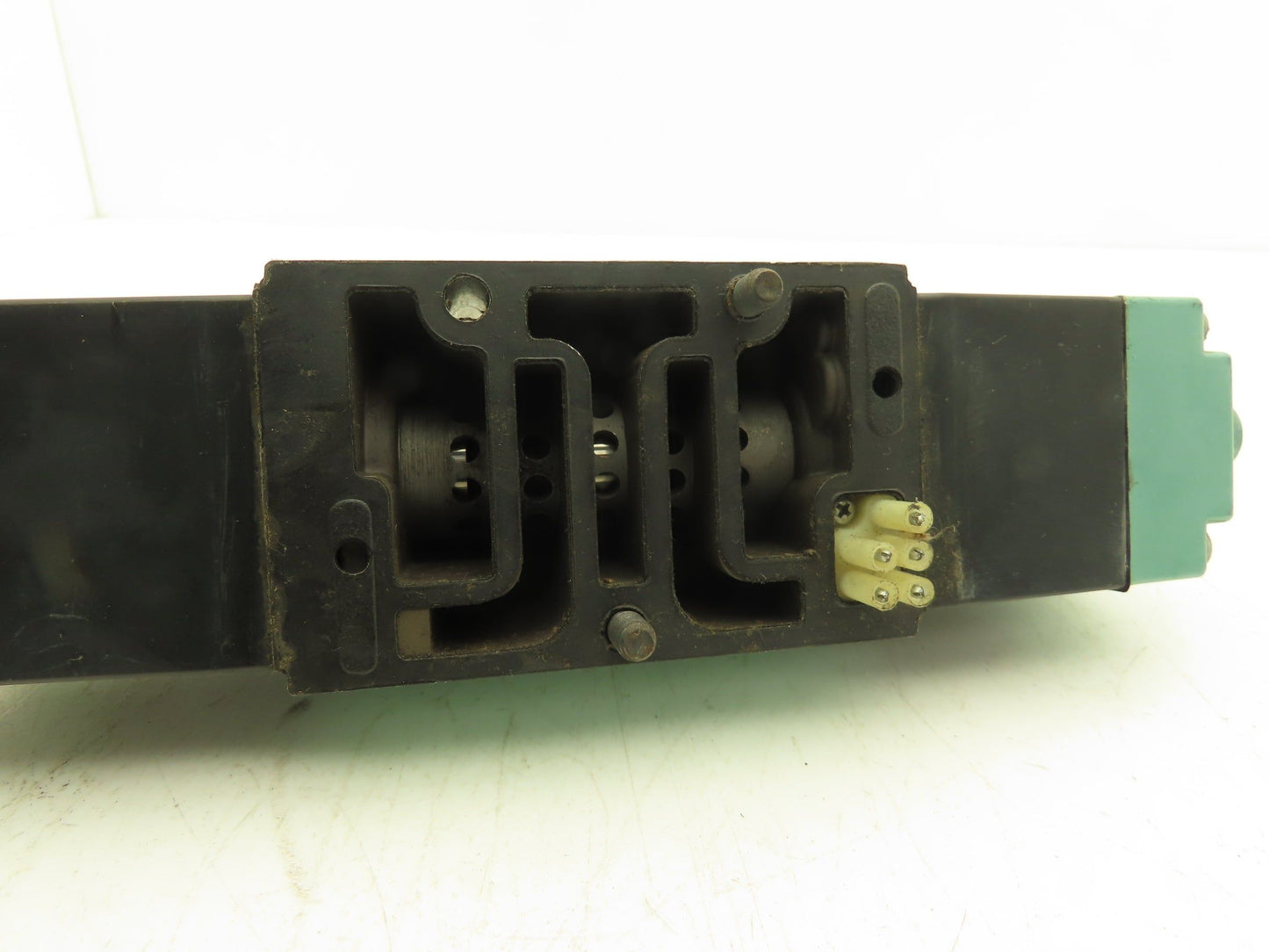 Numatics 554SS500K Pneumatic Solenoid Valve 150psi 3-Pos 4-Way 120V