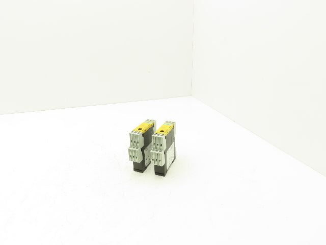 Siemens 3RK1205-0BE00-0AA2 Digital Safety Relay Input Outpu Module Lot of 2
