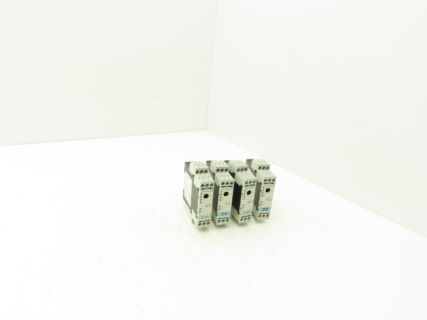 Siemens 3RK1200-0CE00-0AA2 Digital Safety Relay Input Output Module Lot of 4