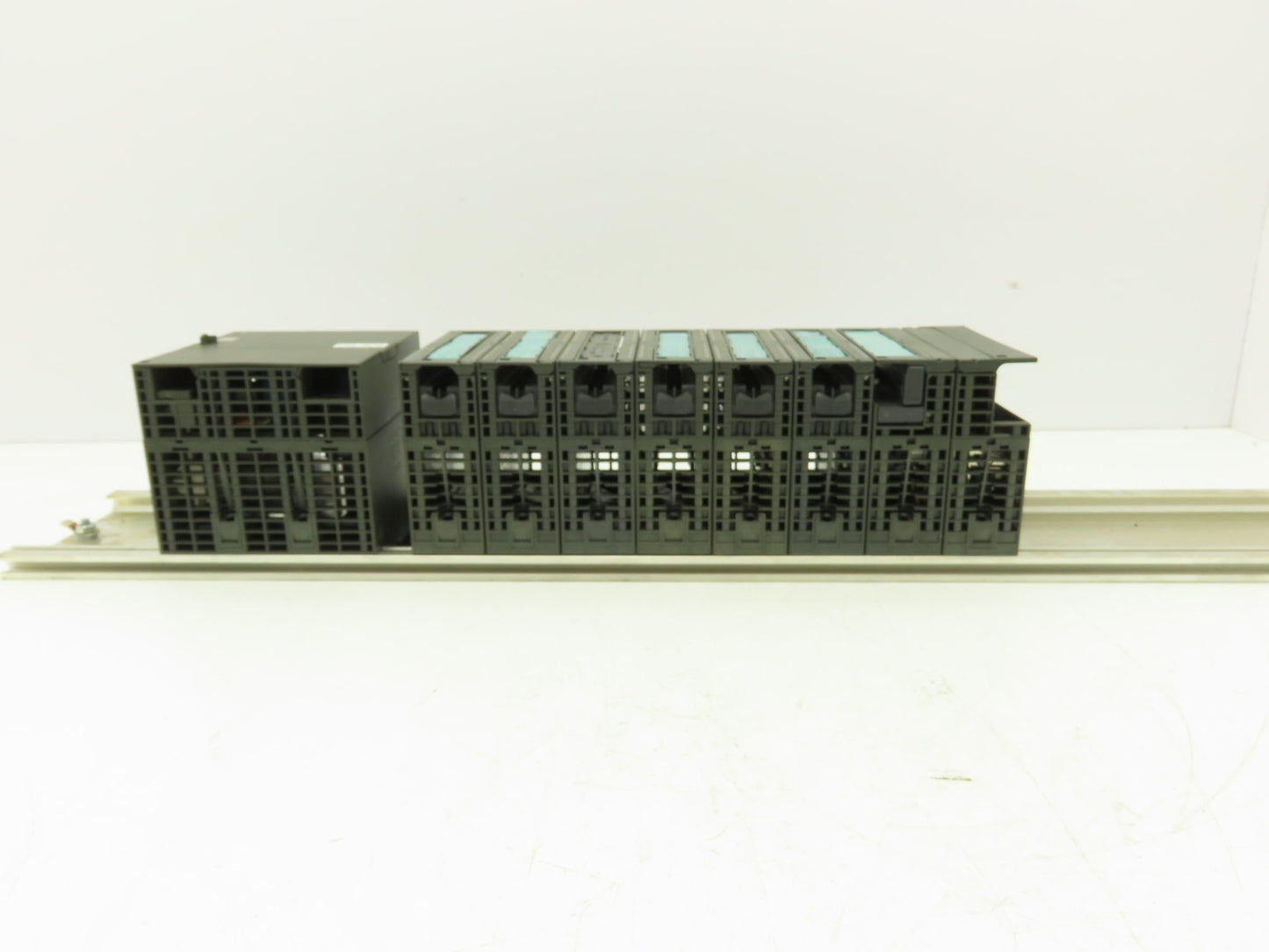 Siemens Block I/O Input PLC Input Output Module Assembly & Rail