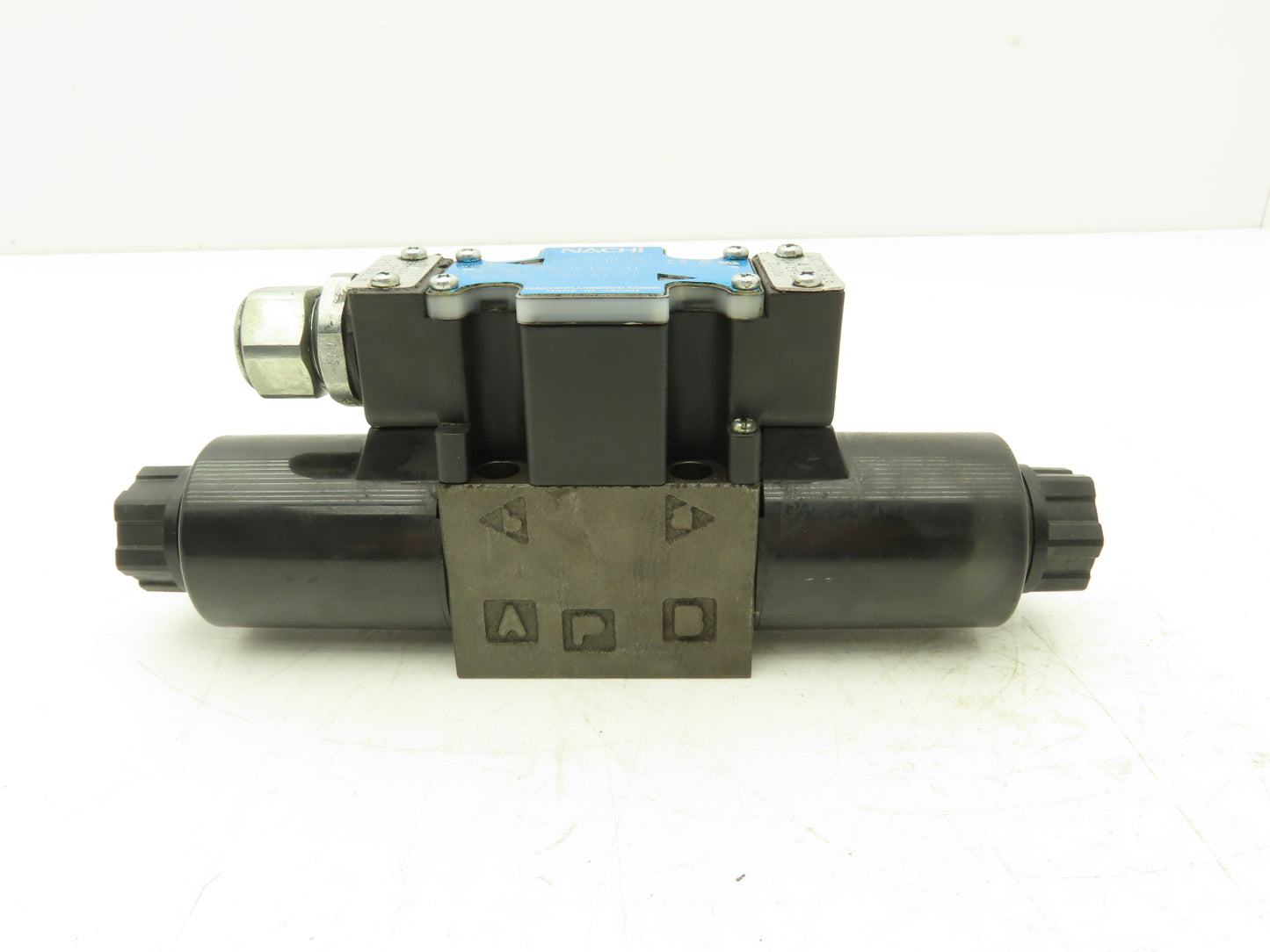 Nachi SL-G01-C6-R-D2-31 Hydraulic Directional Control Solenoid Valve 24VDC