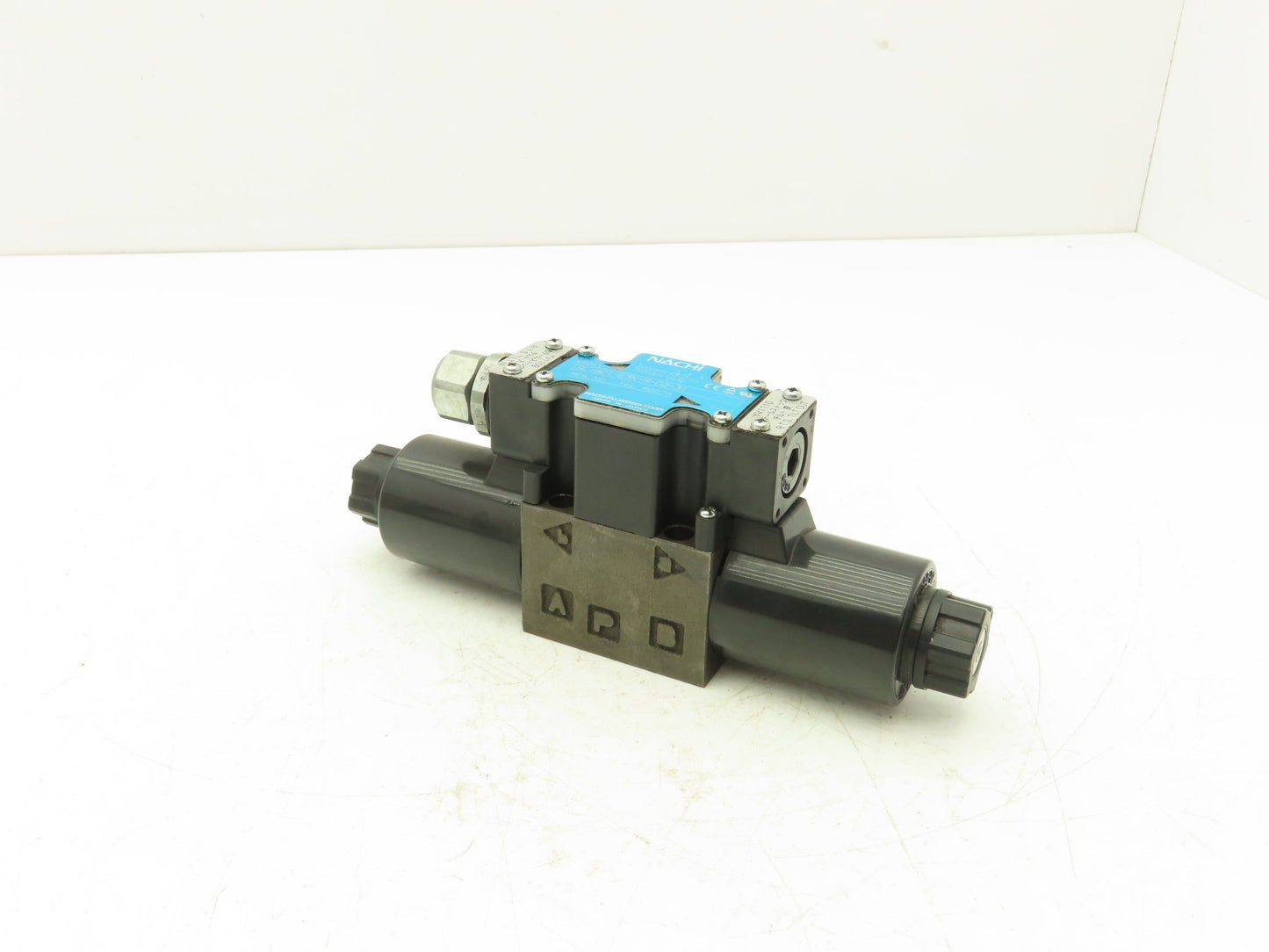Nachi SL-G01-E3X-R-D2-31 Hydraulic Directional Control Solenoid Valve 24VDC