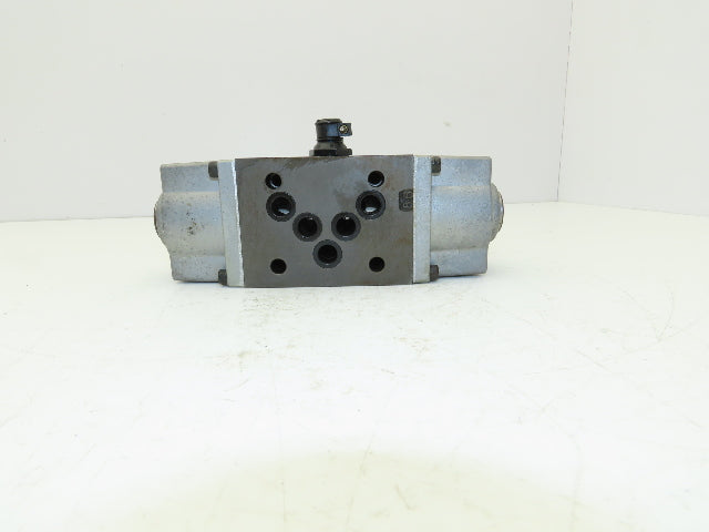 Nachi SS-G03-C7Y-R-C2-J9322A Hydraulic Directional Control Solenoid Valve 200VAC