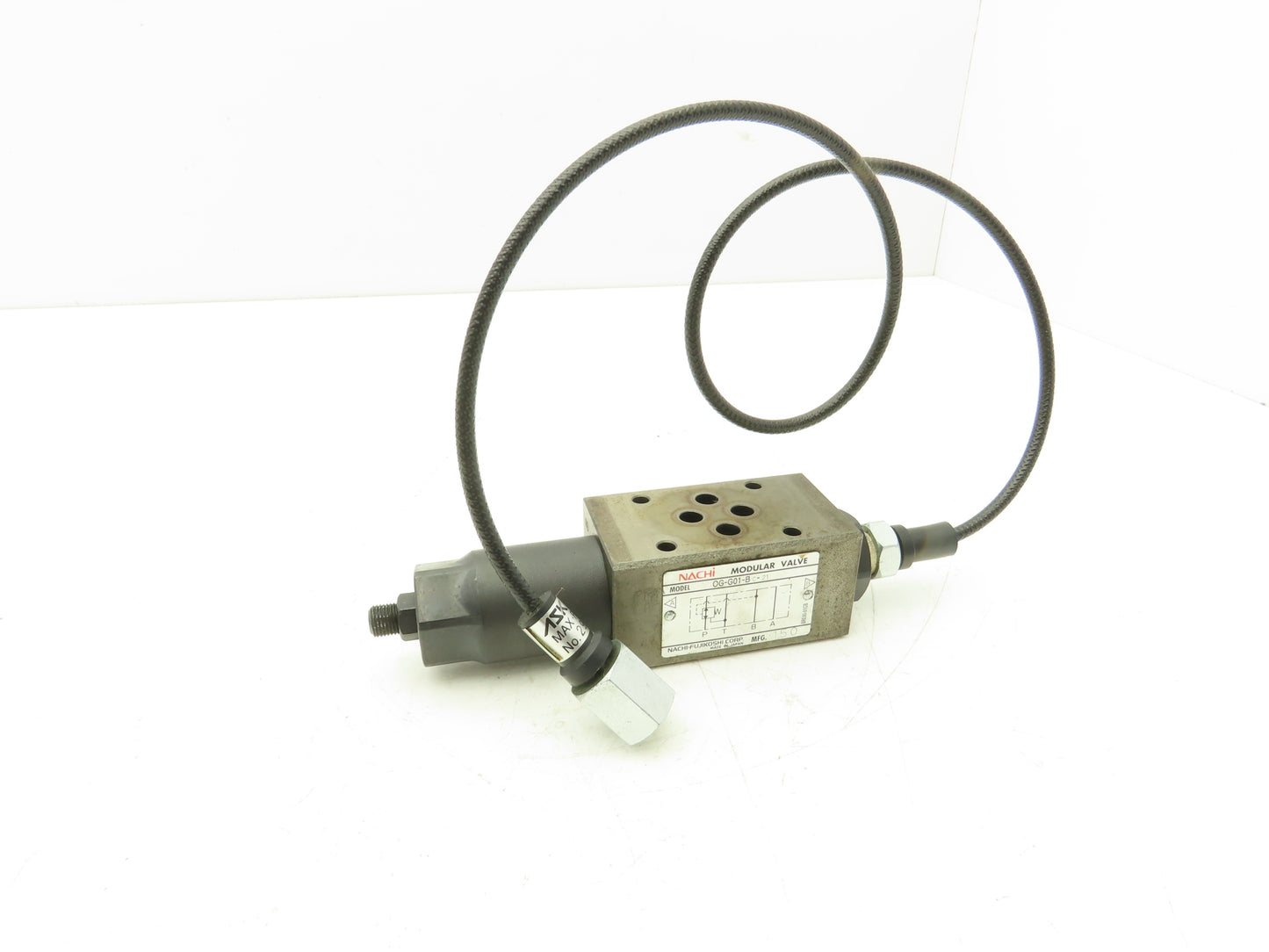 Nachi OG-G01-BC-21 Hydraulic Modular Valve 200VAC with 26" Remote Gauge Hose