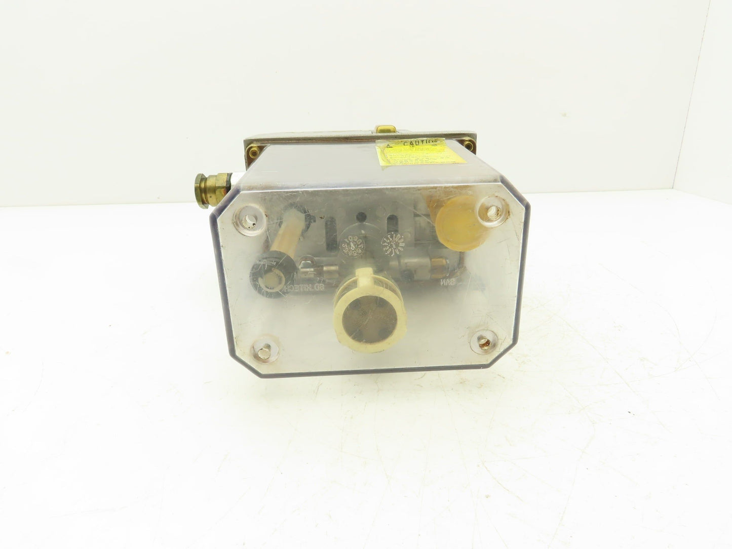 SKF MKU11-KW2-J0051 Lubricator Oil Pump Oiler 16 Bar 0.1 L/min 100VAC 2L Tank