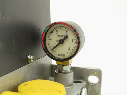 SKF MKU11-KW2-J0051 Lubricator Oil Pump Oiler 16 Bar 0.1 L/min 100VAC 2L Tank