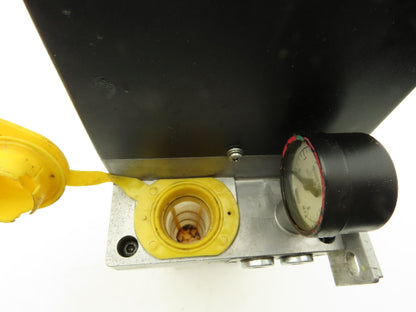 SKF MKU11-KW2-J0051 Lubricator Oil Pump Oiler 16 Bar 0.1 L/min 100VAC 2L Tank