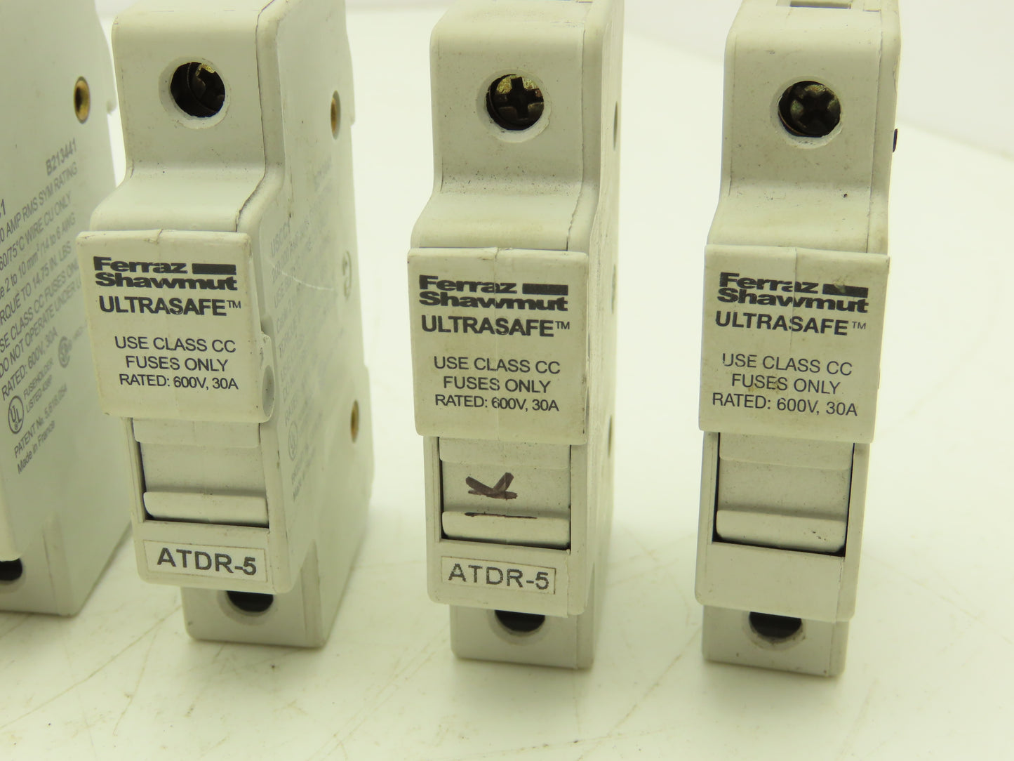Ferraz Shawmut USCC1 Ultrasafe 1-Pole Class CC Fuse Holder 30A Lot of 11