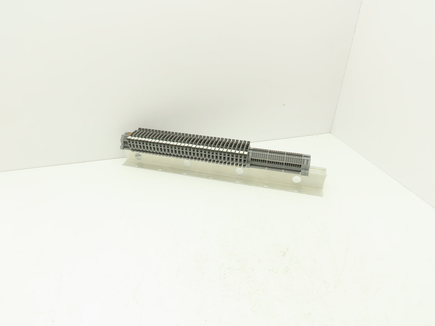 Morsettitalia EURO S4LH DIN Rail Terminal Block W/Fuse Holders Read Description