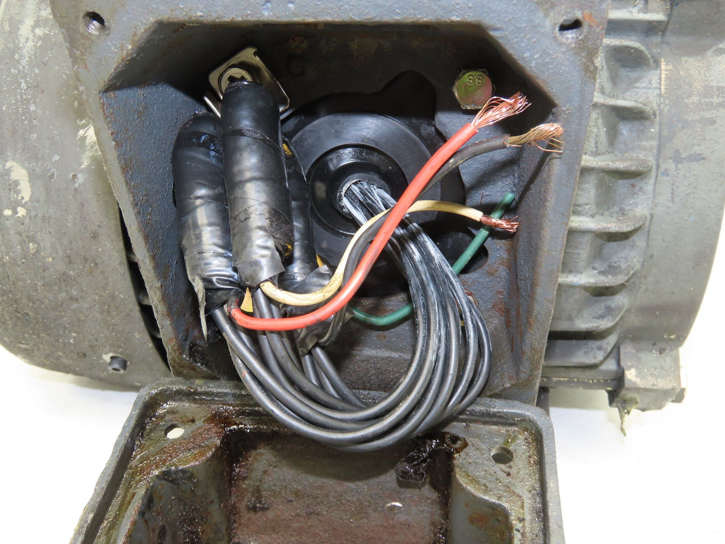 Teco-Westinghouse AEEANE MAX-SE AC Motor 7.5Hp 1760rpm 230/460V 3PH 213T  TEFC