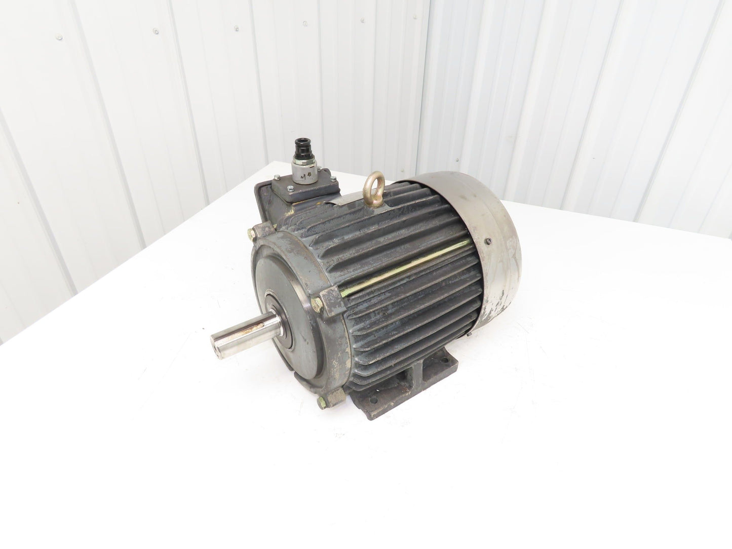 Teco-Westinghouse AEEANE MAX-SE AC Motor 7.5Hp 1760rpm 230/460V 3PH 213T  TEFC