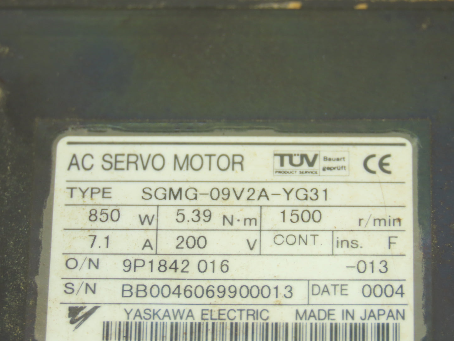 Yaskawa SGMG-09V2A-YG31 AC Servo Motor 850W 5.39Nm 1500 RPM 200V with Encoder