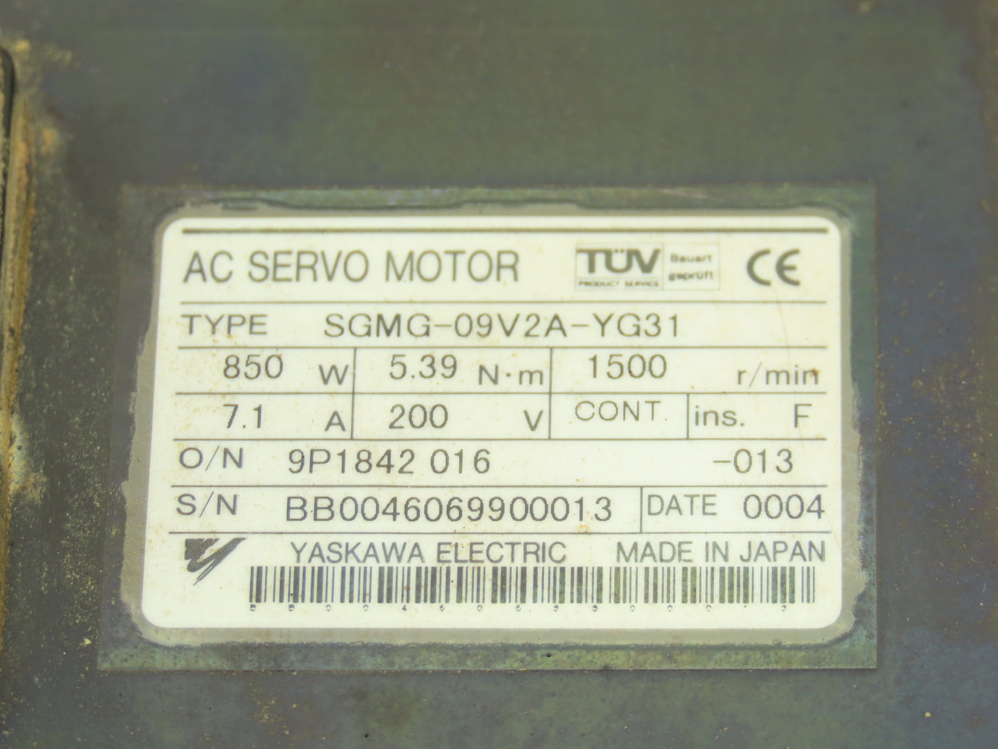 Yaskawa SGMG-09V2A-YG31 AC Servo Motor 850W 5.39Nm 1500 RPM 200V with Encoder