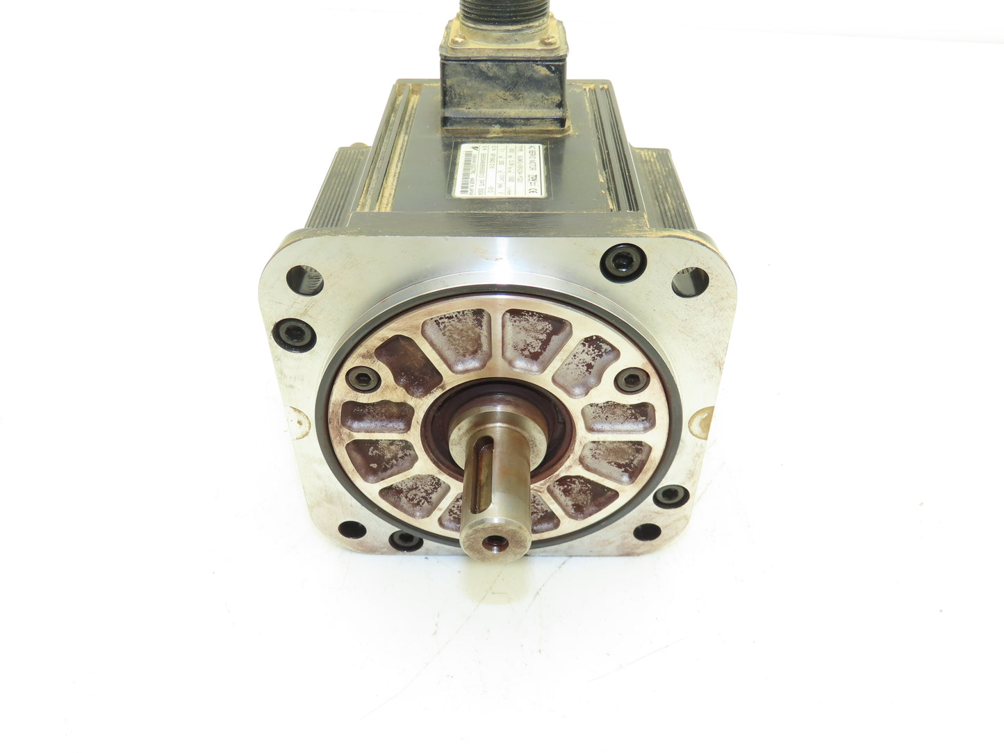 Yaskawa SGMG-09V2A-YG31 AC Servo Motor 850W 5.39Nm 1500 RPM 200V with Encoder