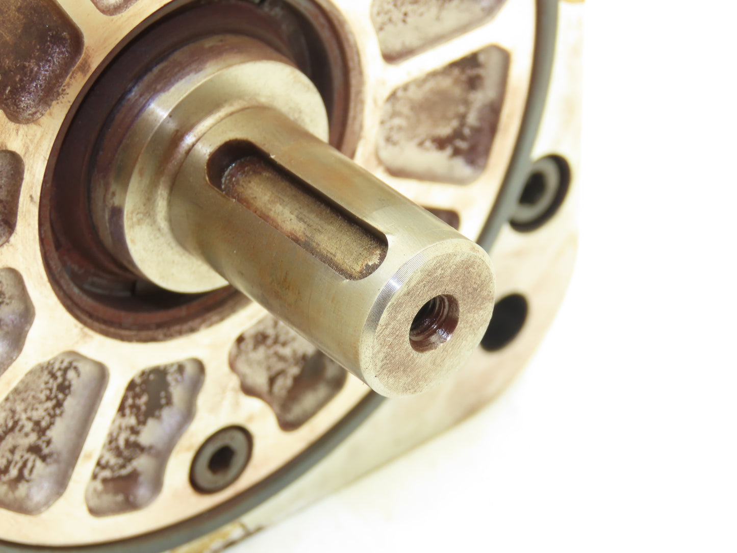 Yaskawa SGMG-09V2A-YG31 AC Servo Motor 850W 5.39Nm 1500 RPM 200V with Encoder