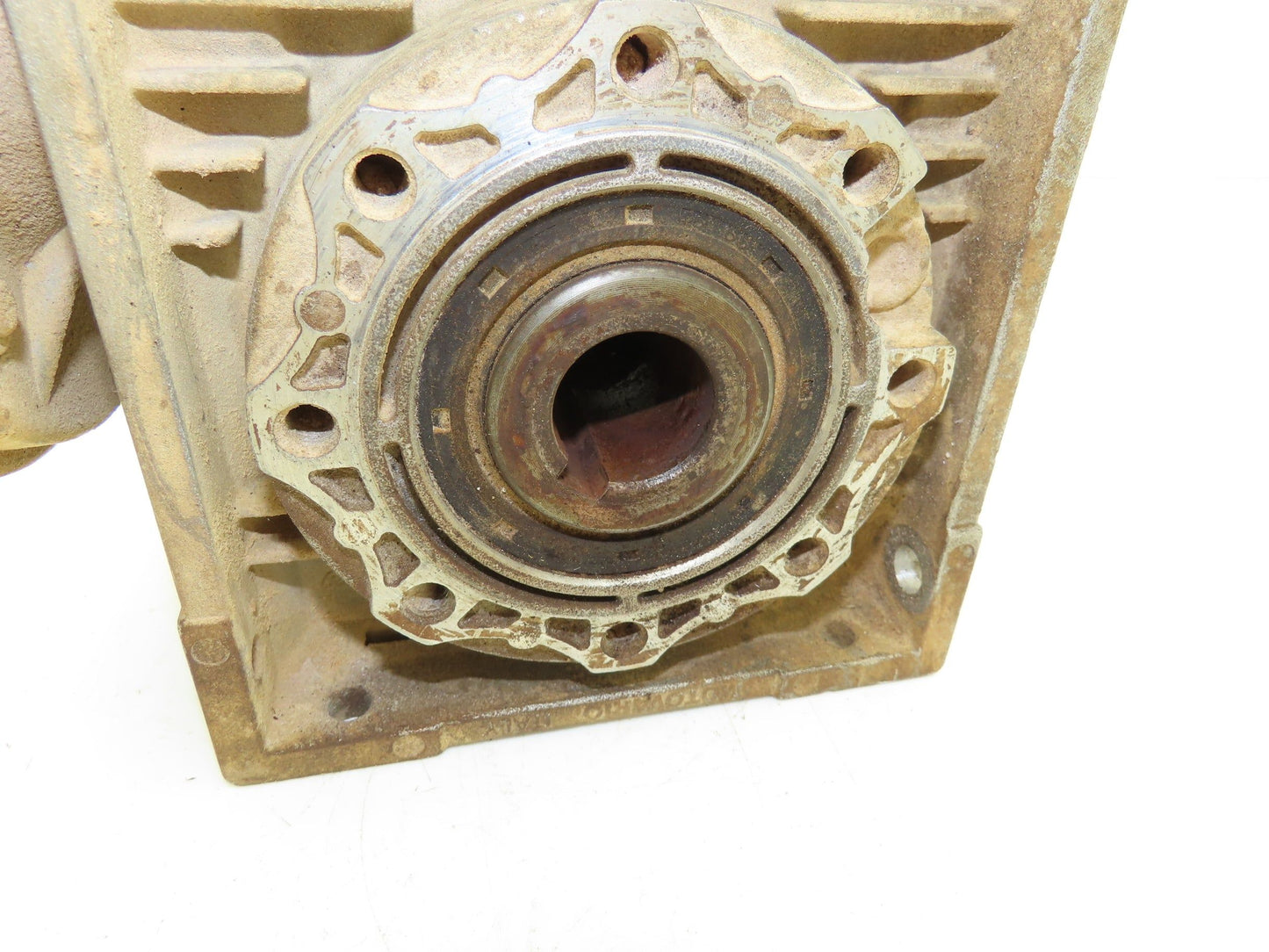 Motovario NMRV/063 Gearbox 10:1 Reducer 175rpm Hollow Shaft Output