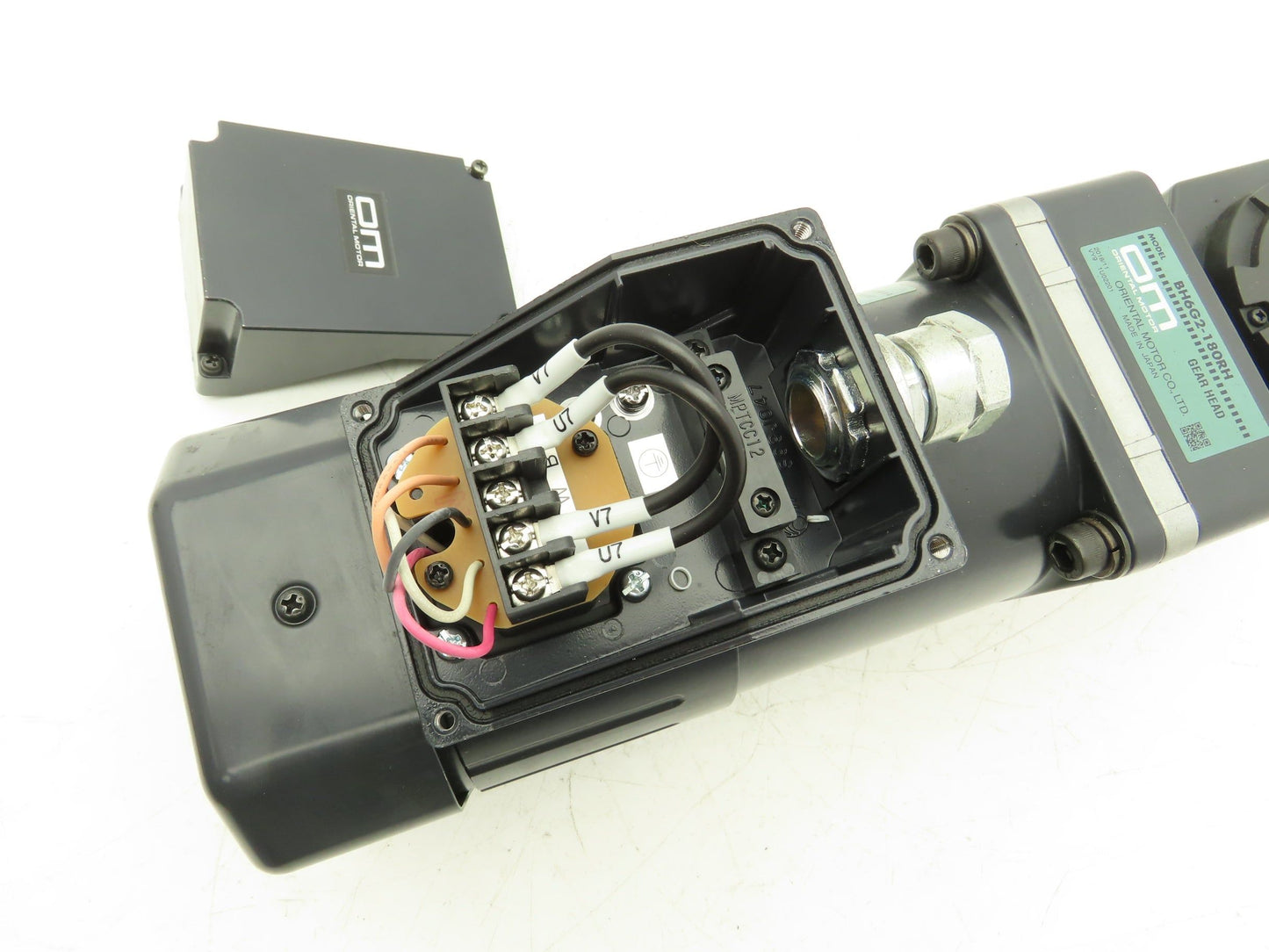 Oriental Motor BH6G2-180RH Brake Gearmotor 180:1 Ratio 200W 8rpm 230VAC 3Ph RH