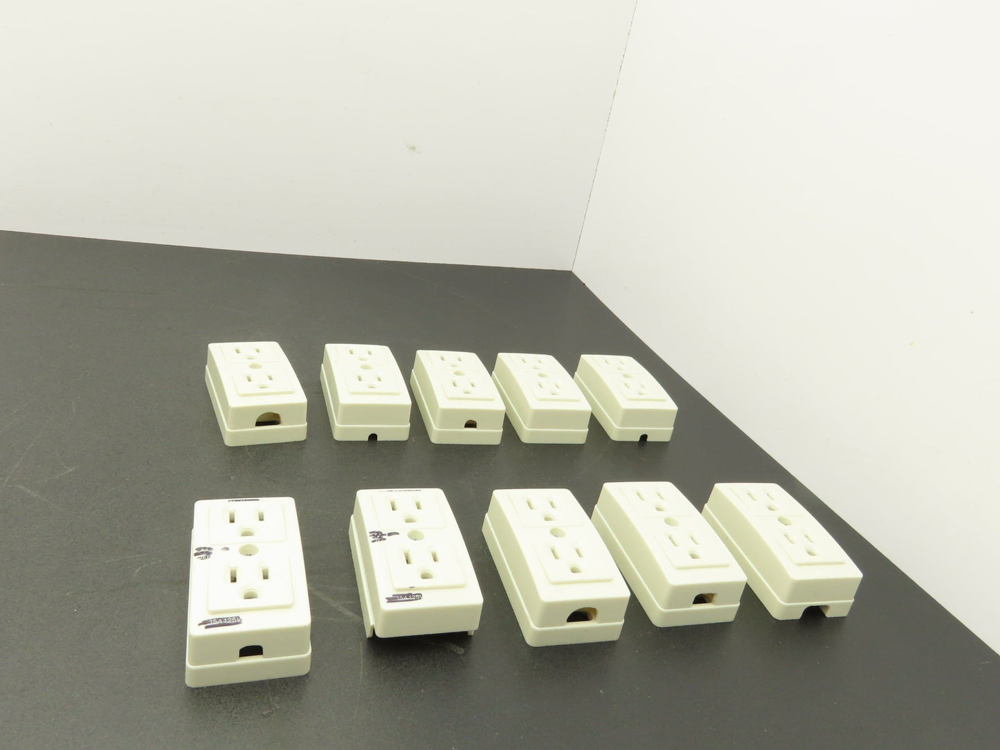 National WK3004 Outlet Receptacle 125V 15A Lot of 10