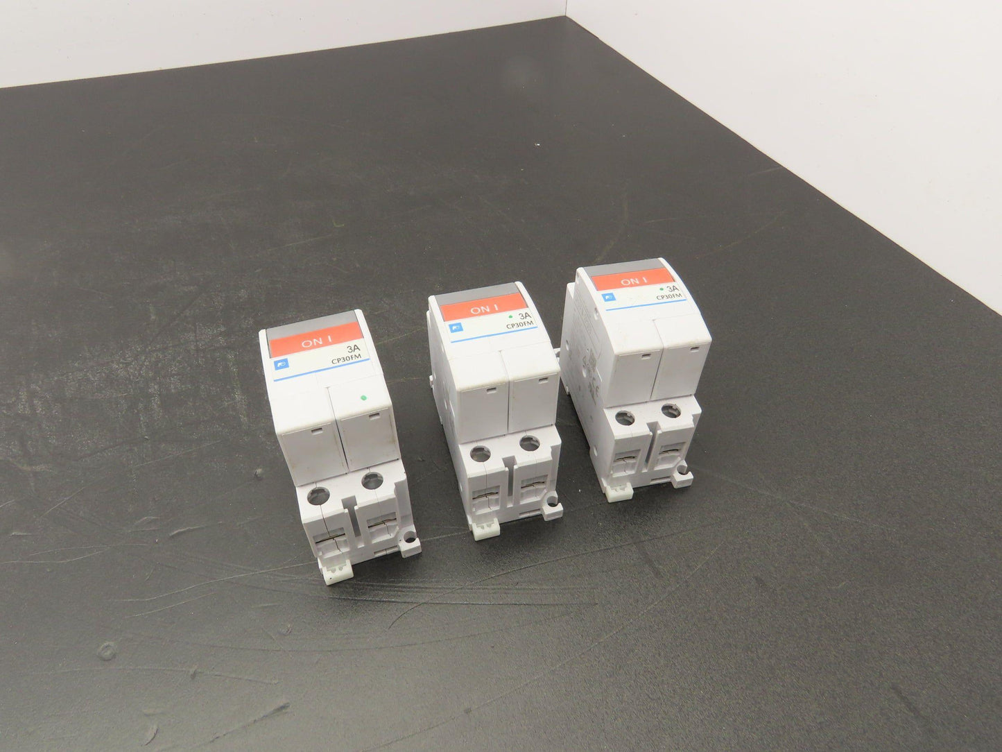 Fuji Electric CP30FM-2P003 Circuit Breakers 250VAC 125VDC 3A 2-Pole Lot of 3