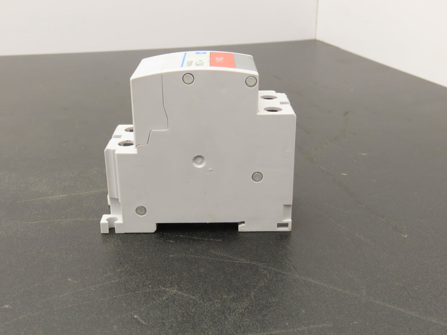 Fuji Electric CP30FM-2P0P5 Circuit Breaker 250VAC 125VDC 0.5A 2-Pole