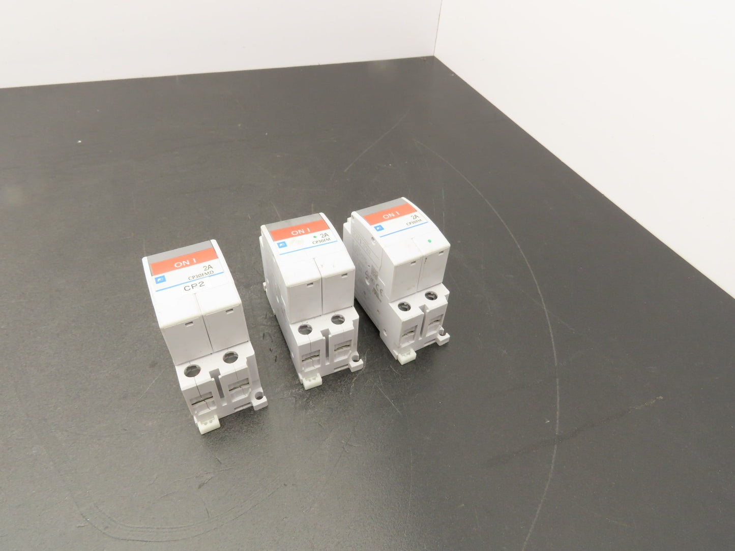 Fuji Electric CP30FM-2P002 Circuit Breakers 250VAC 2A 2-Pole Lot of 3