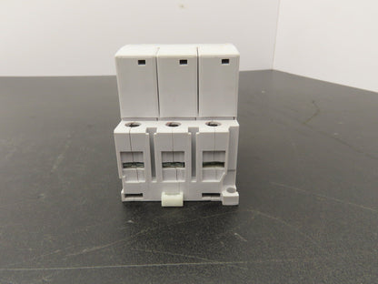 Fuji Electric CP30FM-3P003 Circuit Breakers 250VAC 3A 3-Pole