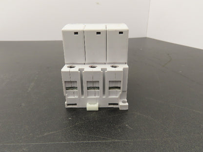 Fuji Electric CP30FM-3P003 Circuit Breakers 250VAC 3A 3-Pole