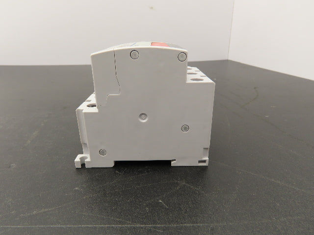 Fuji Electric CP30FM-3P003 Circuit Breakers 250VAC 3A 3-Pole