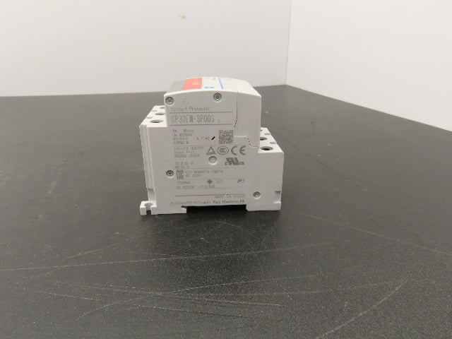 Fuji Electric CP30FM-3P003 Circuit Breakers 250VAC 3A 3-Pole