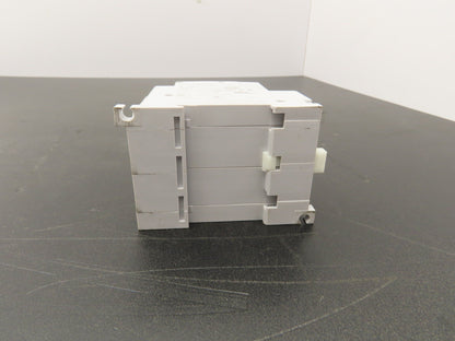 Fuji Electric CP30FM-3P003 Circuit Breakers 250VAC 3A 3-Pole