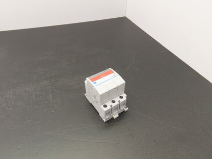 Fuji Electric CP30FM-3P003 Circuit Breakers 250VAC 3A 3-Pole