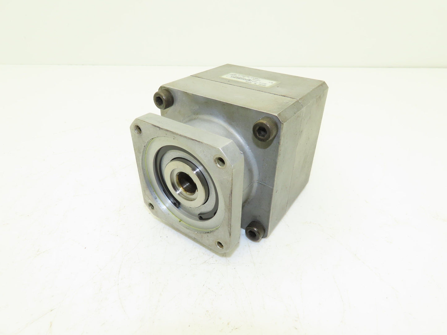 Sakanishiseiki EIG075-0090 Planetary Gear Reducer 9:1 Ratio Servo Motor