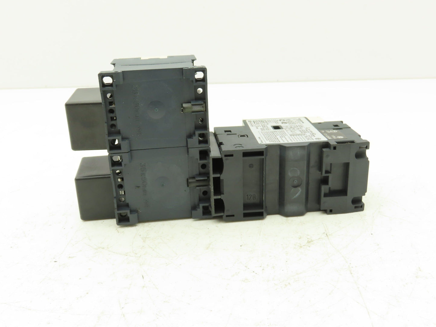 Schneider Electric LP5K0601BW3 Reversing Contactor 600V 3Ph 0.4-0.63A Coil 24VDC