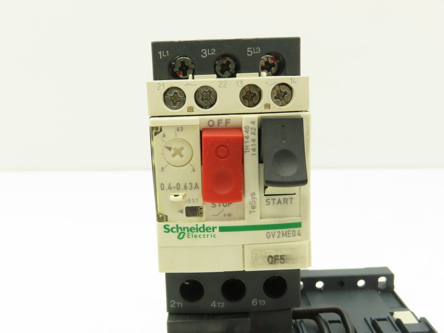 Schneider Electric LP5K0601BW3 Reversing Contactor 600V 3Ph 0.4-0.63A Coil 24VDC