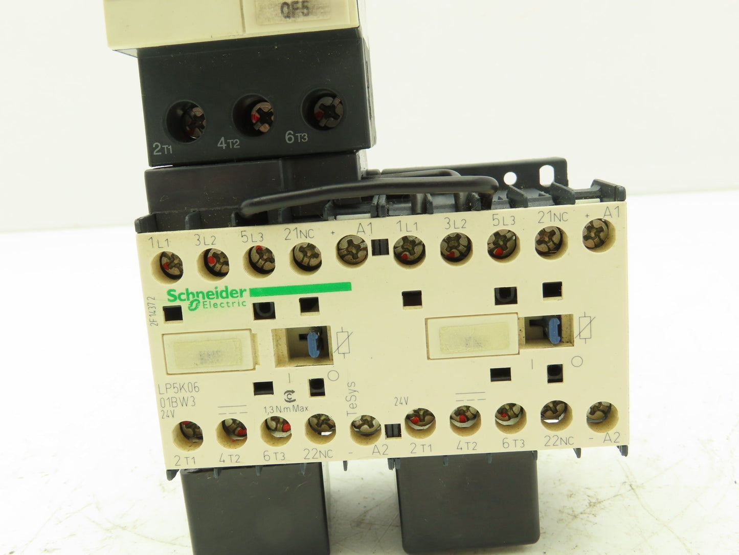 Schneider Electric LP5K0601BW3 Reversing Contactor 600V 3Ph 0.4-0.63A Coil 24VDC