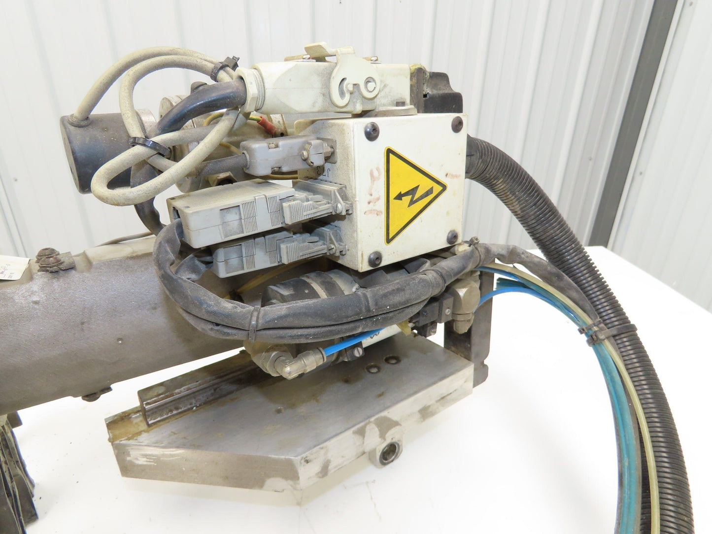 Siboni 30PM038DT14S 48VDC Motor SCM Spindle Tool Changer 10-Position