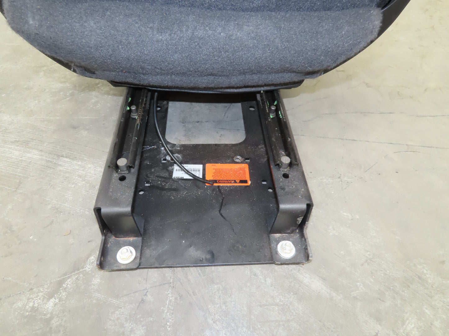 Paccar Gramag 21168AA Semi Truck Air Ride Drivers Seat Cloth