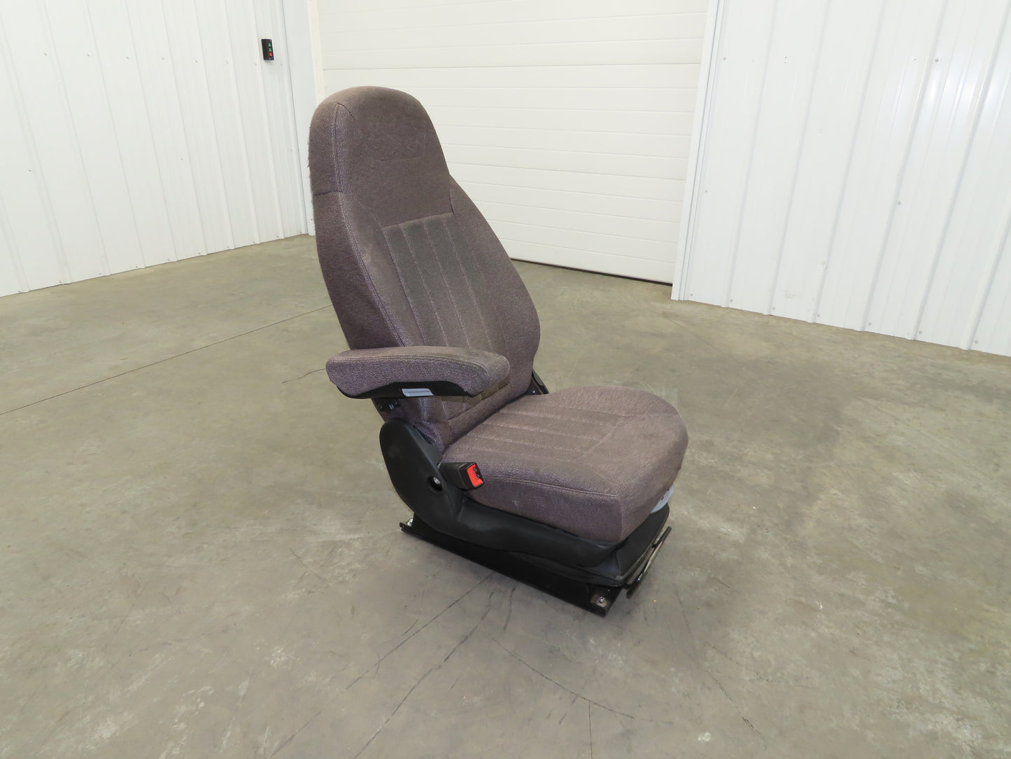 Paccar Gramag 21168AA Semi Truck Air Ride Drivers Seat Cloth