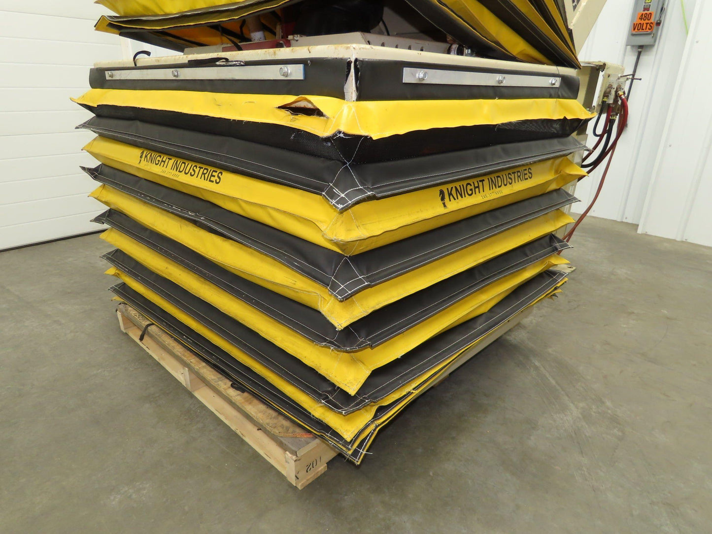Knight LT3448 Pneumatic Lift Tilt Table Tote Tipper 4000lb 45° Degree 48x34" Top