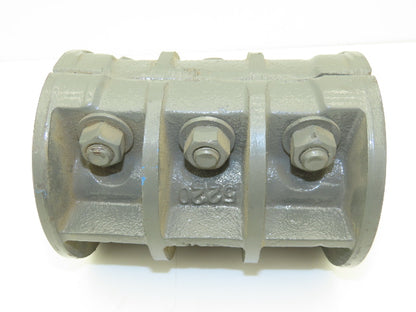 Cast Shaft Coupling Compression 1-1/2" Bore Keyed 5220rpm 3/8" Key Slot