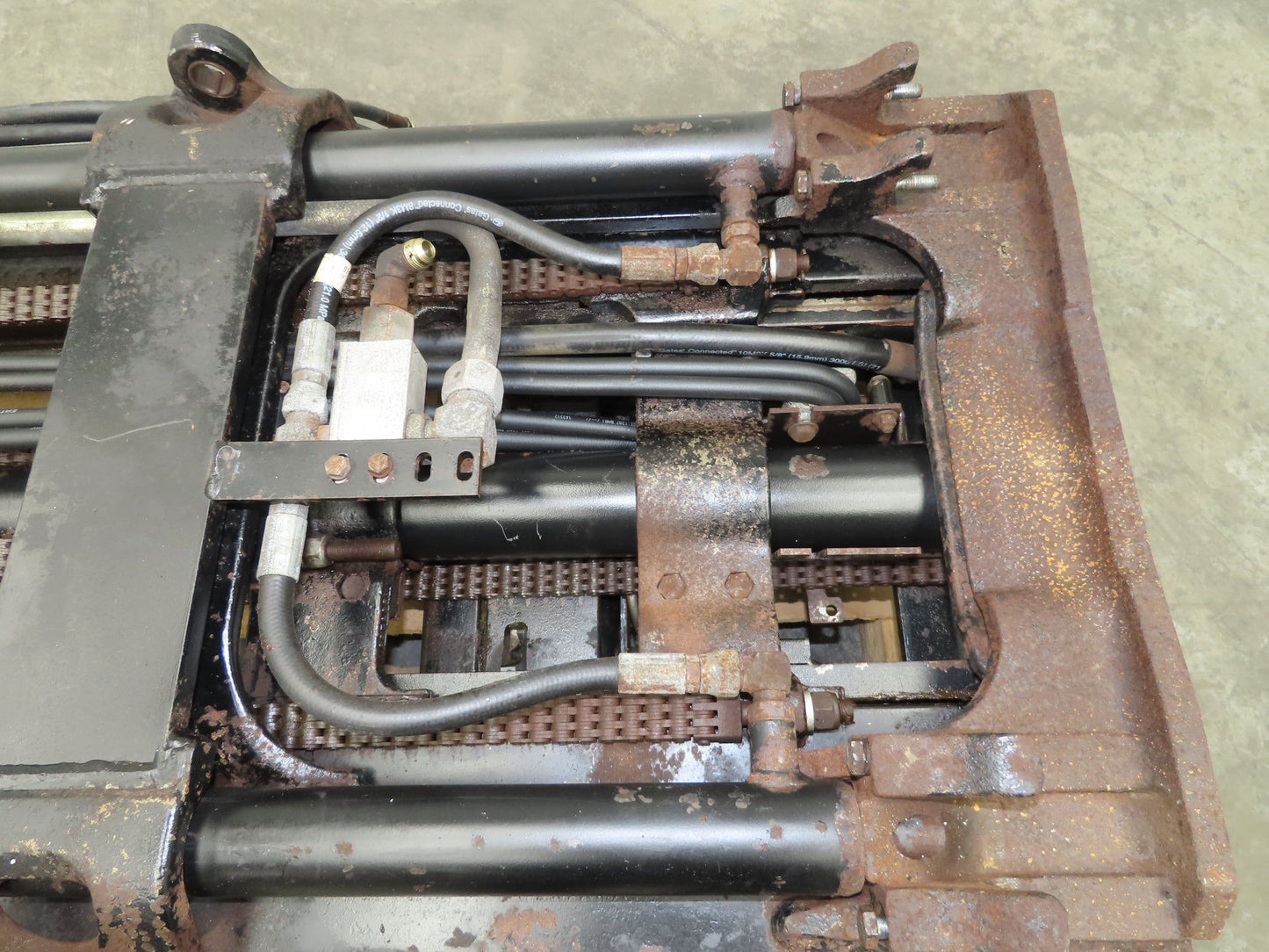 Hyster E60Z Forklift Mast 182" 3-Stage Side Shift Tilt Class 3 Electric 6000lbs