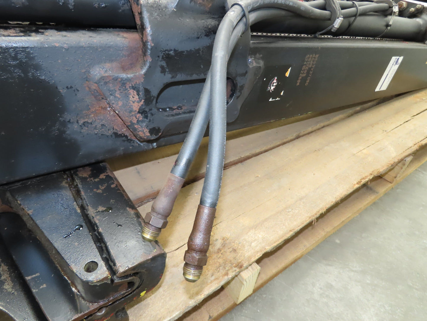 Hyster E60Z Forklift Mast 182" 3-Stage Side Shift Tilt Class 3 Electric 6000lbs