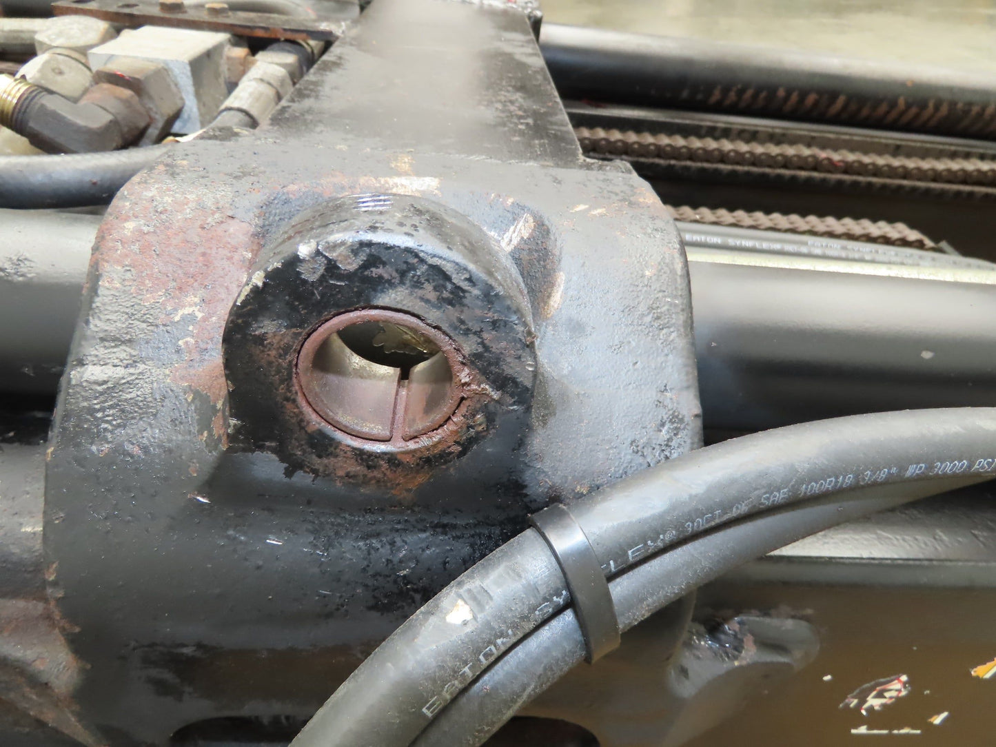 Hyster E60Z Forklift Mast 182" 3-Stage Side Shift Tilt Class 3 Electric 6000lbs