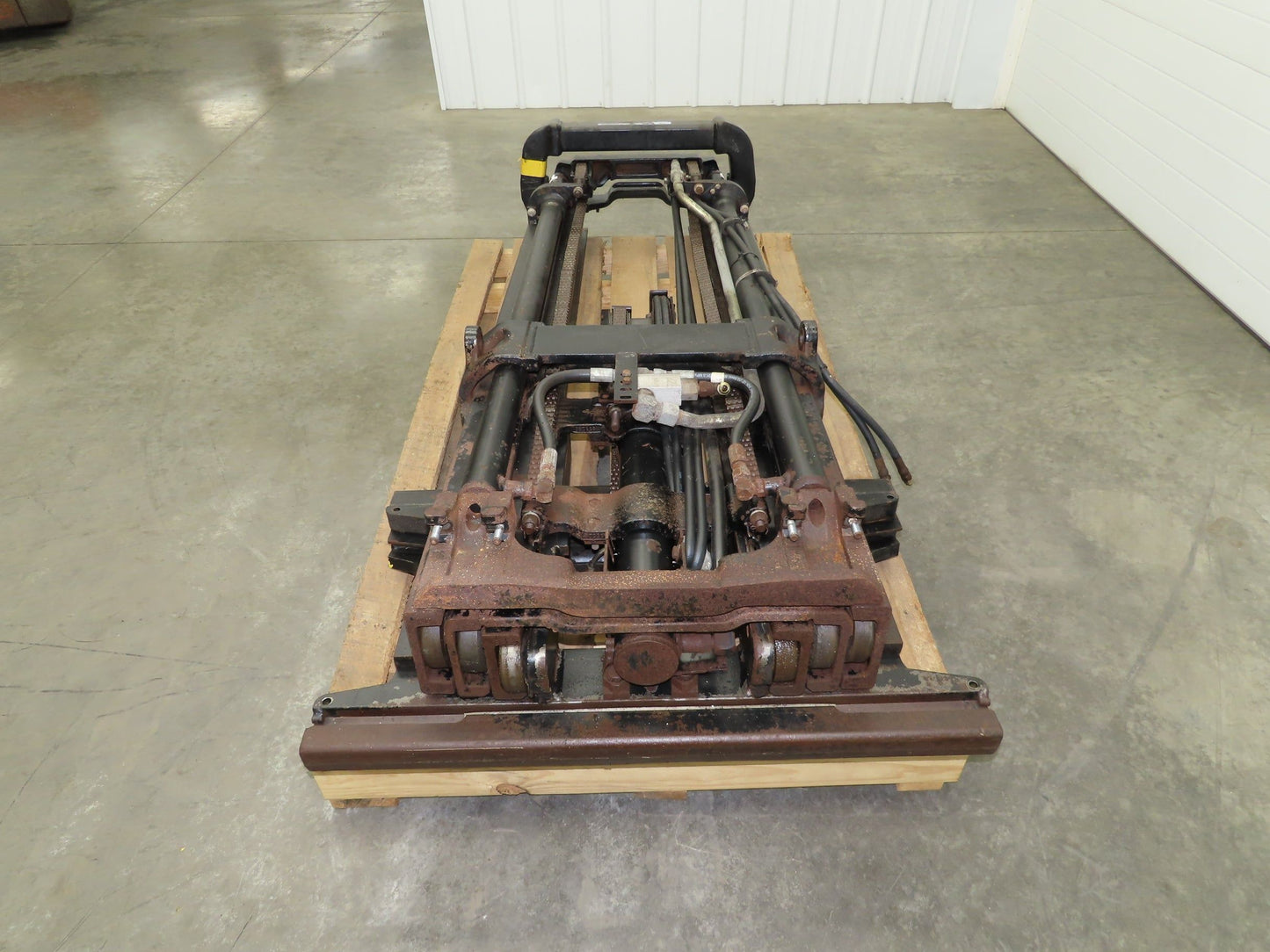 Hyster E60Z Forklift Mast 182" 3-Stage Side Shift Tilt Class 3 Electric 6000lbs