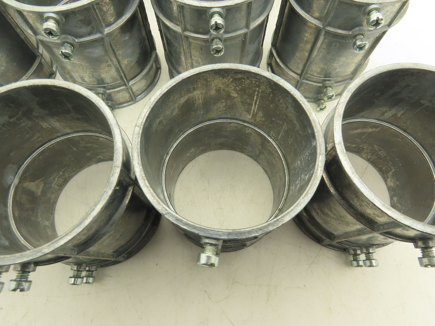 Regal 718 Coupling Conduit Connector 3" EMT Screw Set Lot of 12