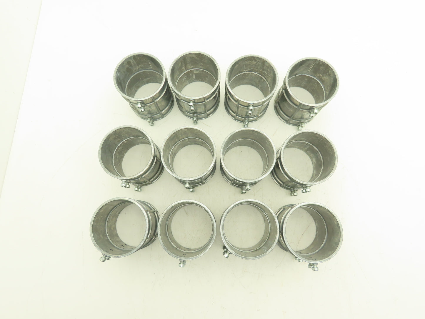 Regal 718 Coupling Conduit Connector 3" EMT Screw Set Lot of 12