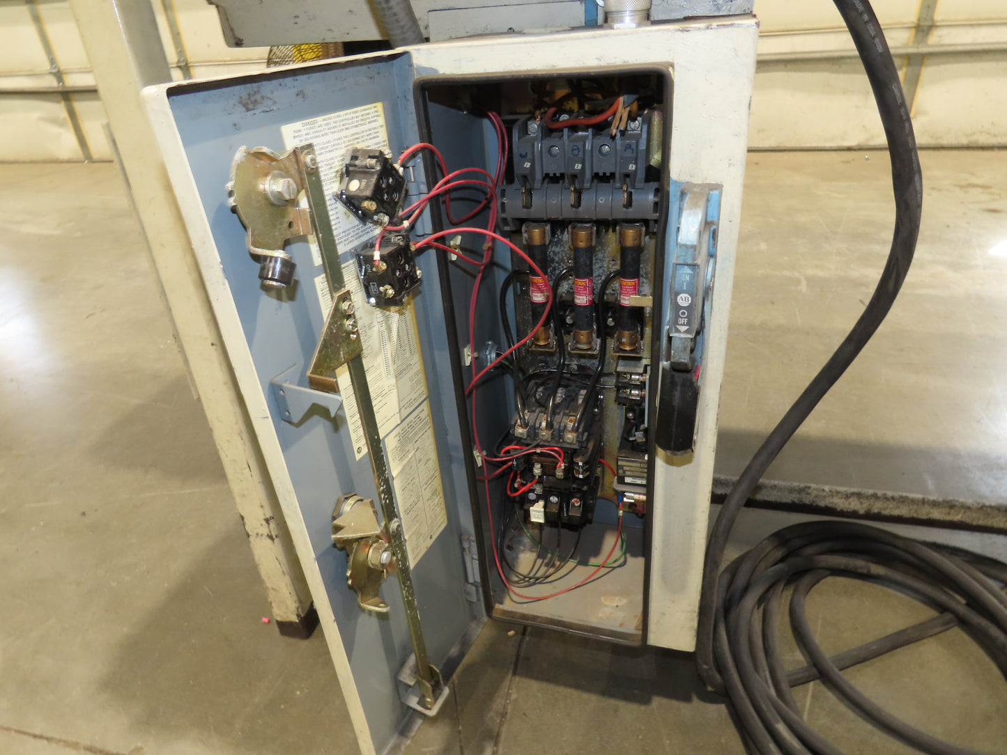 Sparks Dura-Drive 28"x 18' 4" Conveyor 23"Belt 1Hp 460V Variable Speed