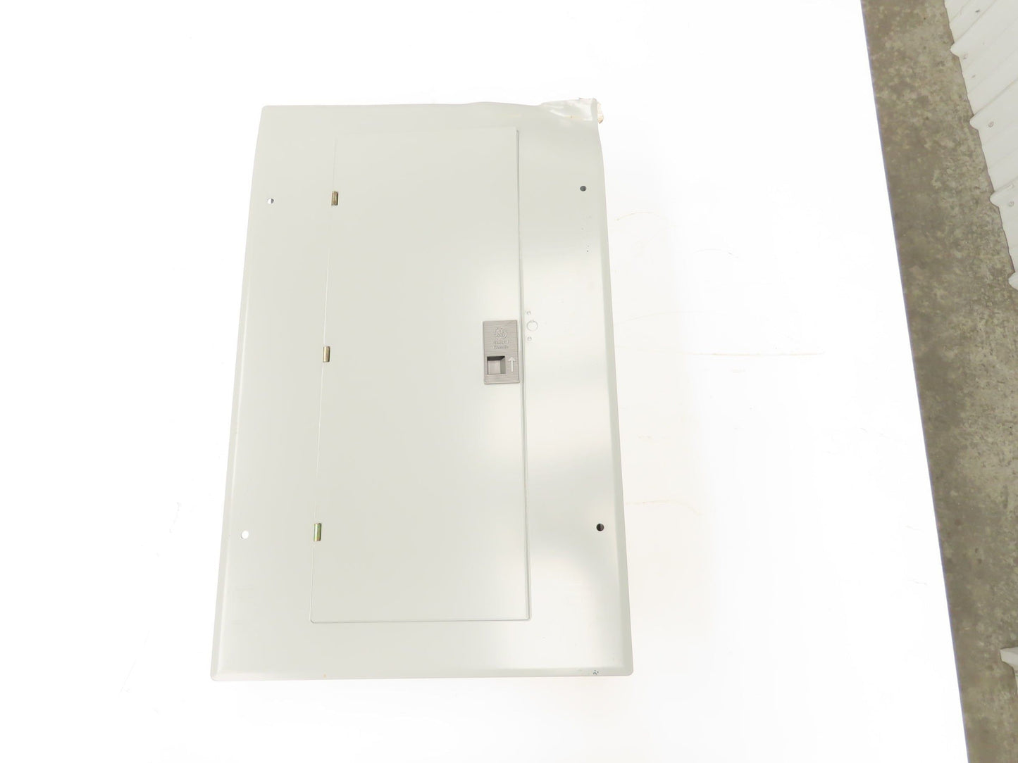 GE TM-2010 PowerMark Gold 100Amp Load Center 20 Circuit Indoor Main Breaker